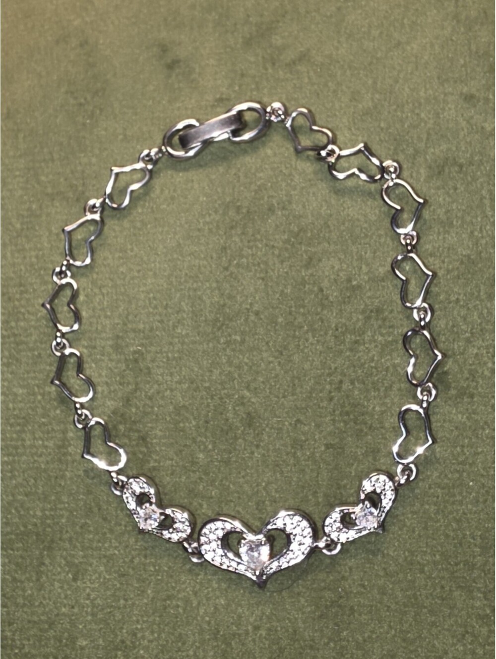 Silver Plated Heart Link Bracelet – 7 Inches